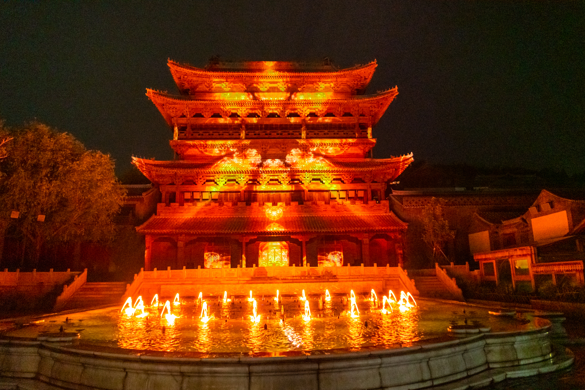 司马台长城的壮观雄奇+北方人的梦里水乡,都在这座京郊水镇了