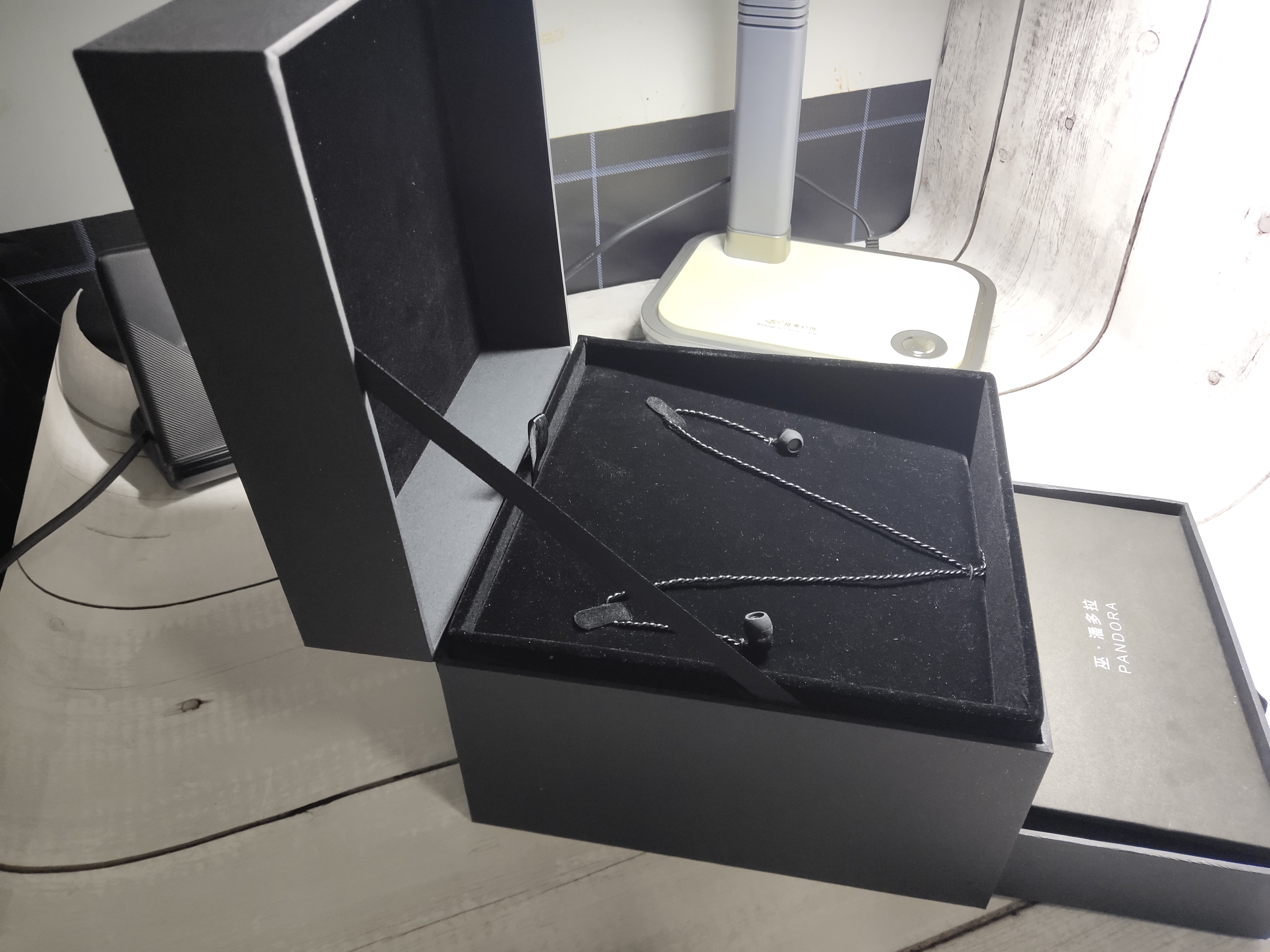 以爱之由,赋予潘多拉之名-巫潘多拉女性耳机体验