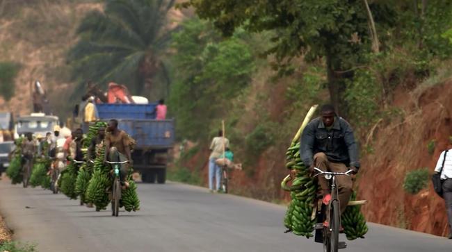 非洲布隆迪,最不发达国家之一,一辆“二八大杠”能养活一家人