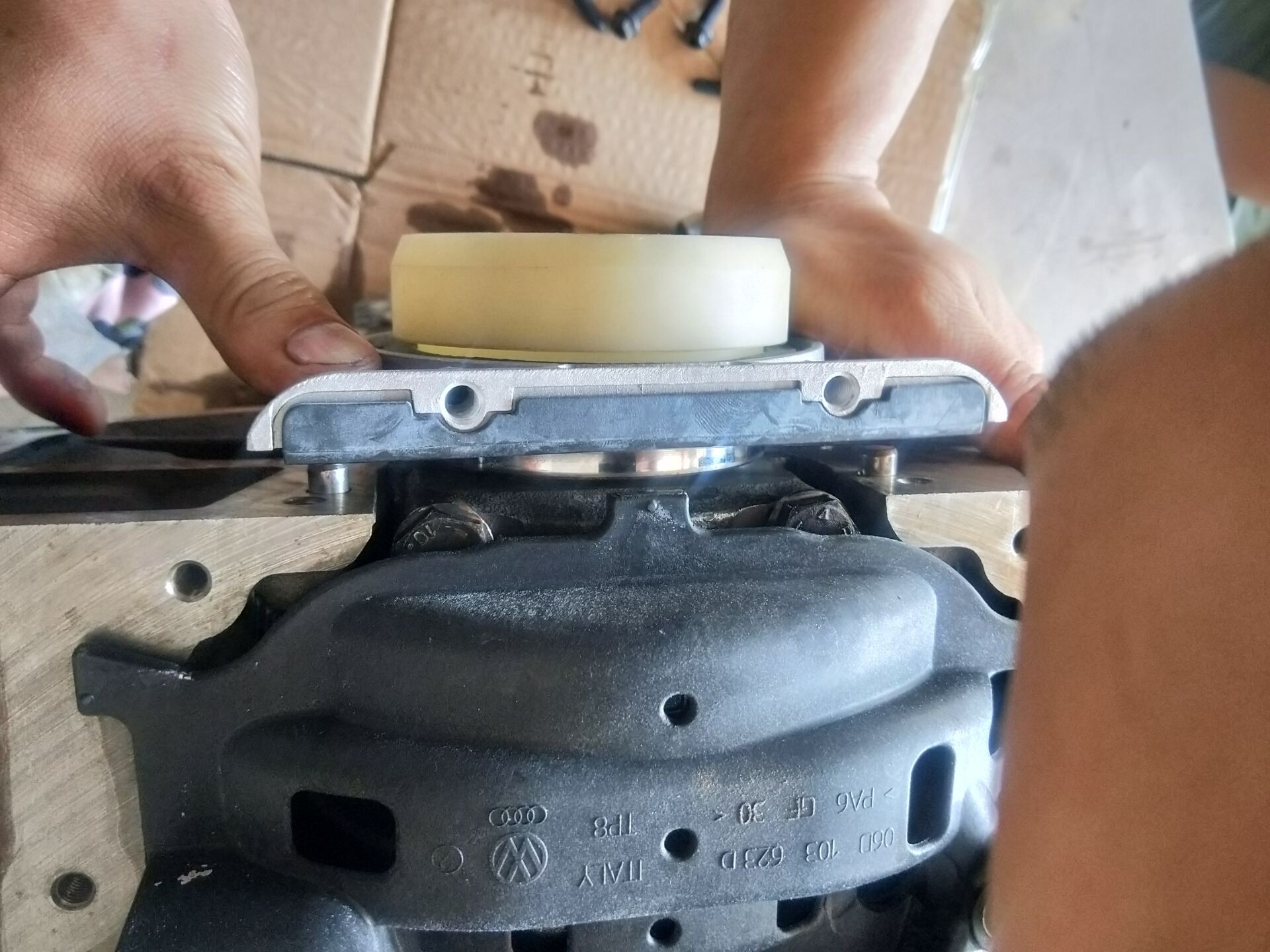 宁波车友奥迪,宁波哪家店专业维修奥迪烧机油