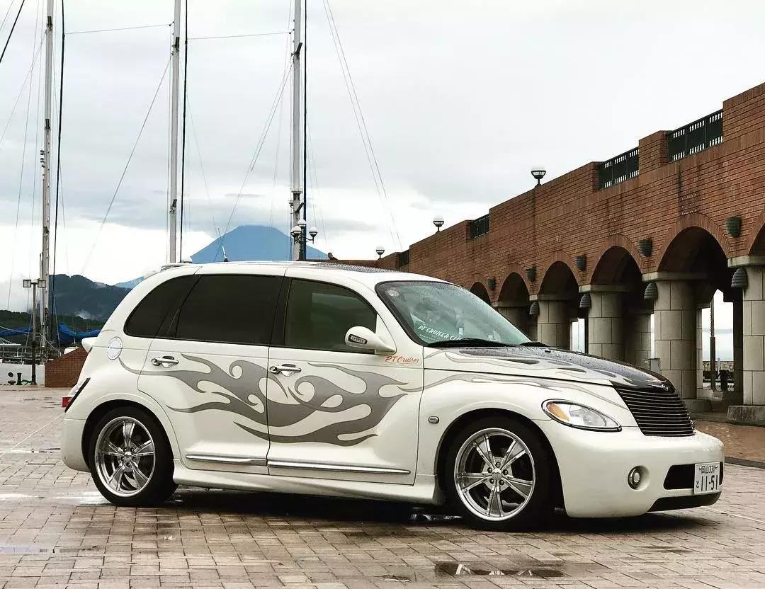 「真稀物种」再小众的车也有认真的玩家,克莱斯勒漫步者改装欣赏