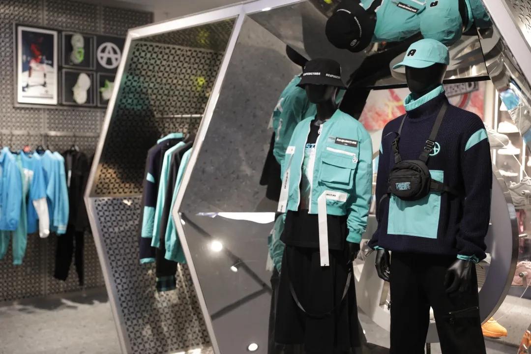 潮人汇聚,徐家汇比较潮的商场