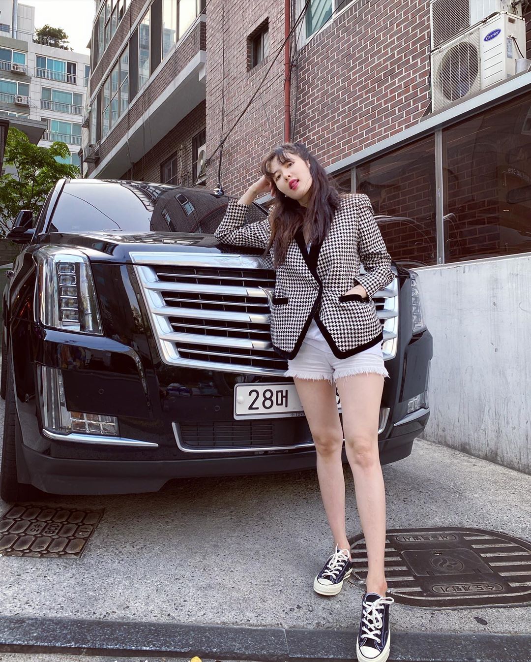 懒人瘦腿法！韩国模特亲授3招「坐着瘦腿」动作，无痛复制泫雅腿