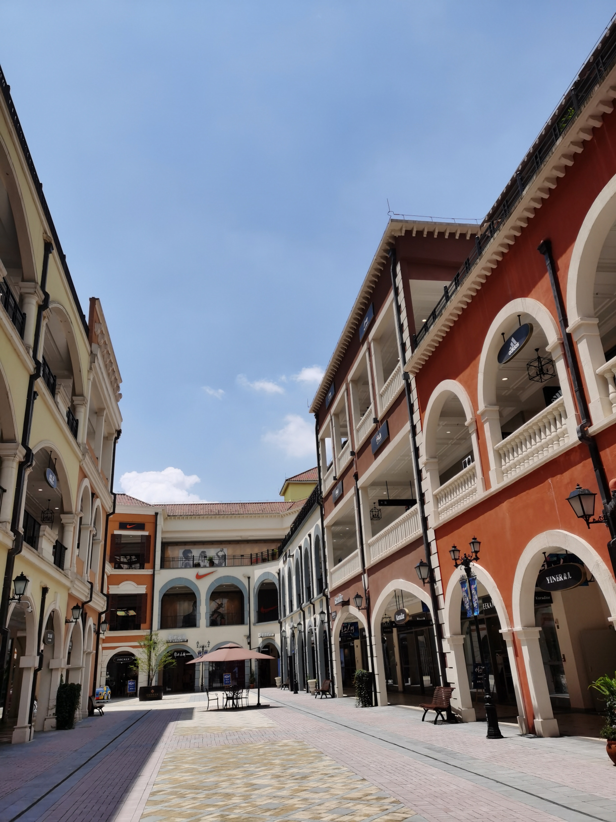 重庆景区购物广场,重庆值得一去的购物广场