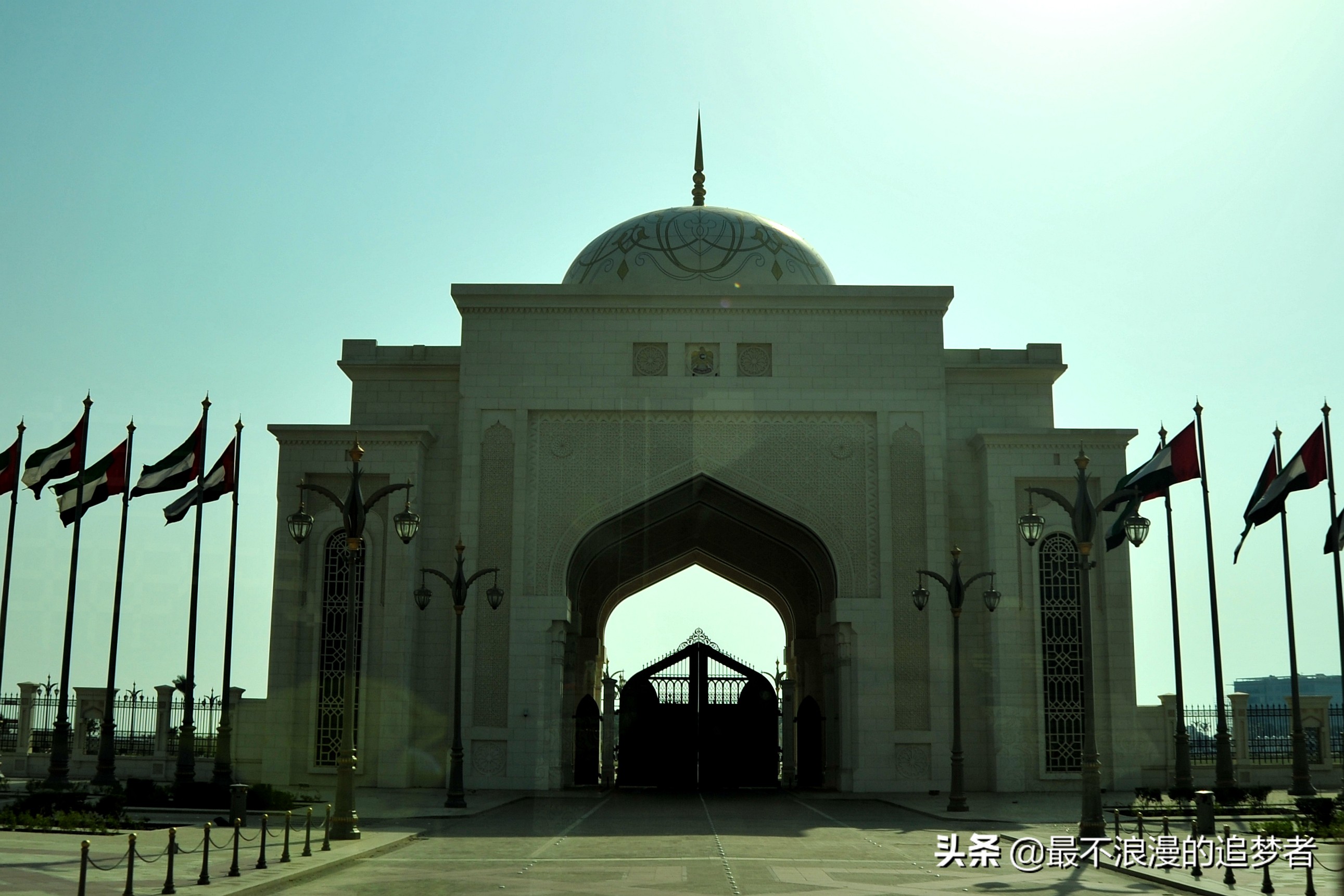 阿联酋谢赫扎耶德清真寺旅游,迪拜谢赫扎耶德路旅游