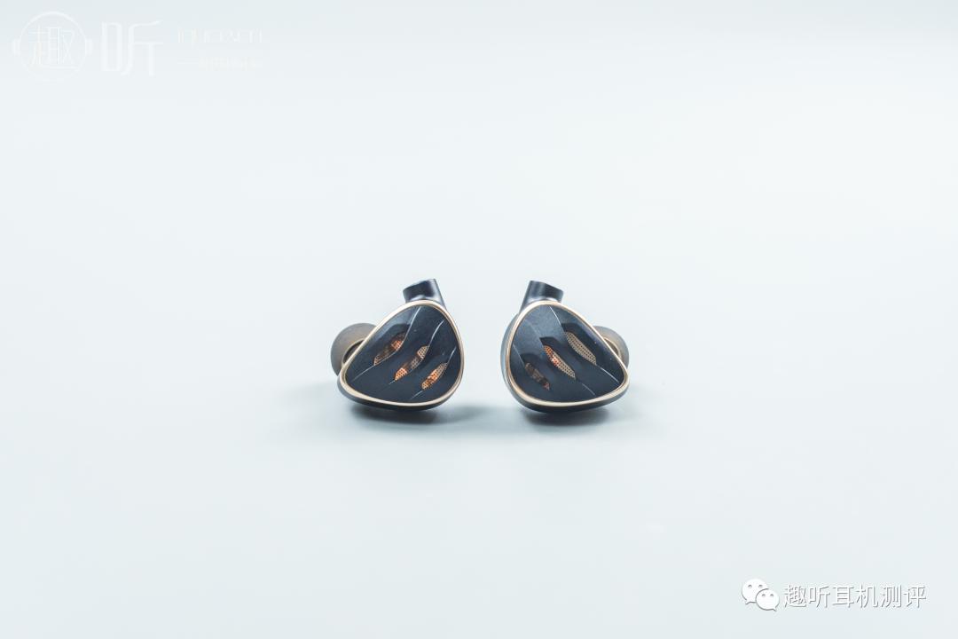 fiio飞傲f9入耳式耳机,飞傲fh5耳机对比飞傲fa7