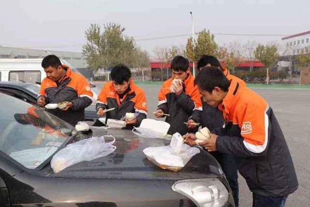 如果遇到小人欺负人该如何应对,被小人欺负是反击还是忍让