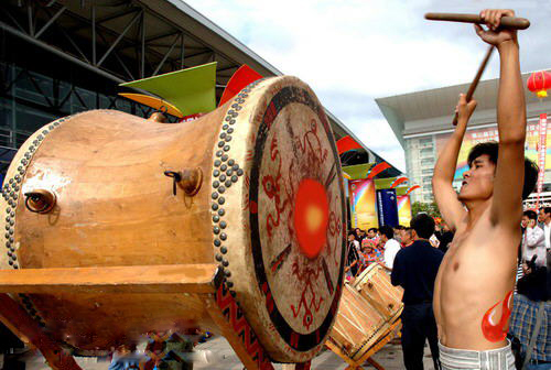 东川红土地上帝打翻的调色板,美如调色板的东川红土地