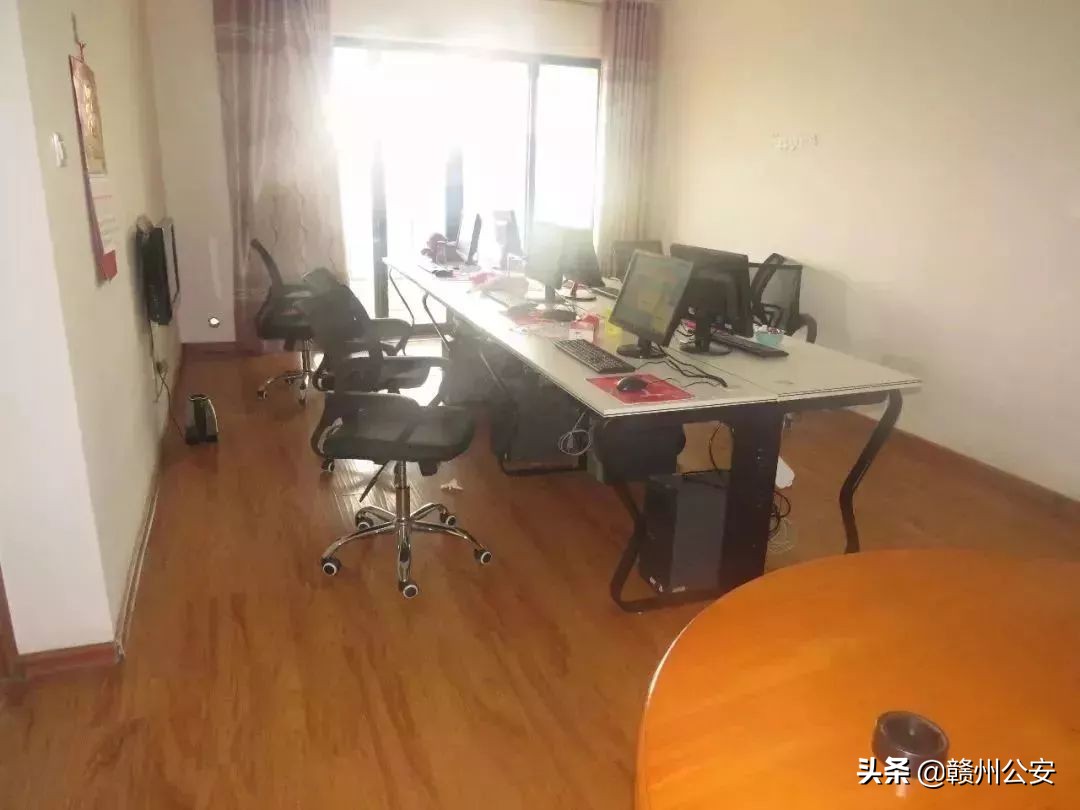 公安机关打击高利放贷团伙,赣州捣毁诈骗窝点现场