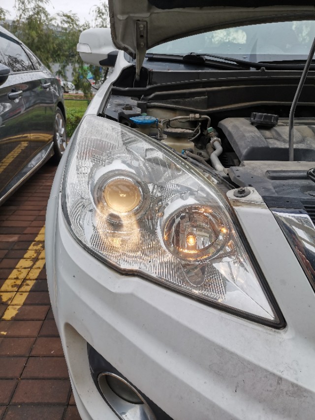 私家车近光灯不亮了,自购配件,自己动手维修,网购配件成本17元