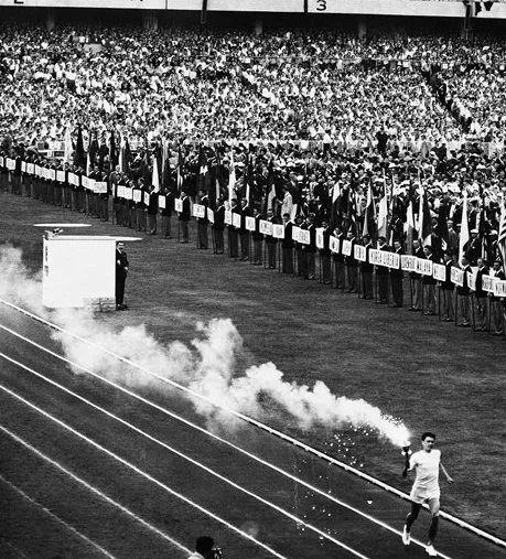 「灯塔通讯」圣火与假火炬手