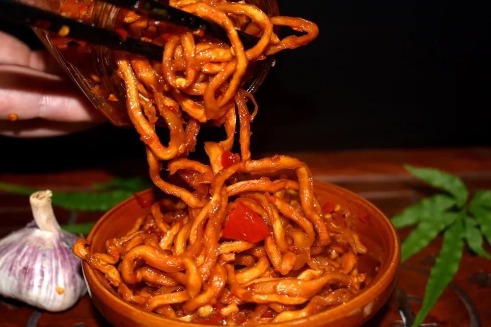 “十一生产队木瓜丝”鲜辣爽脆，色香味俱全