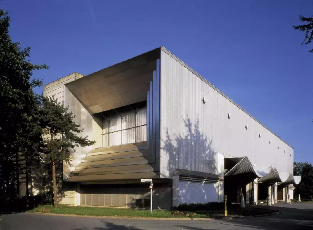 建筑大师们的第一件作品长什么样?