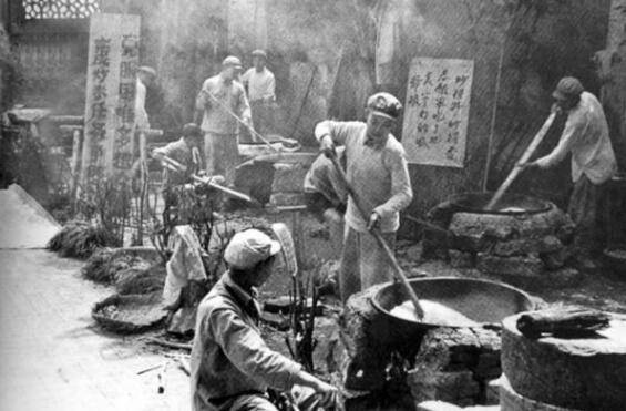 志愿军缴获美*用军**品,鸡蛋粉当硫磺一脚踹翻,有些多年后才弄懂