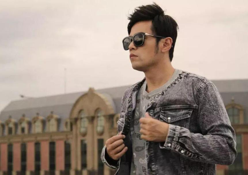 2004年超女冠军安又琪独自商演,超女冠军安又琪为什么没火