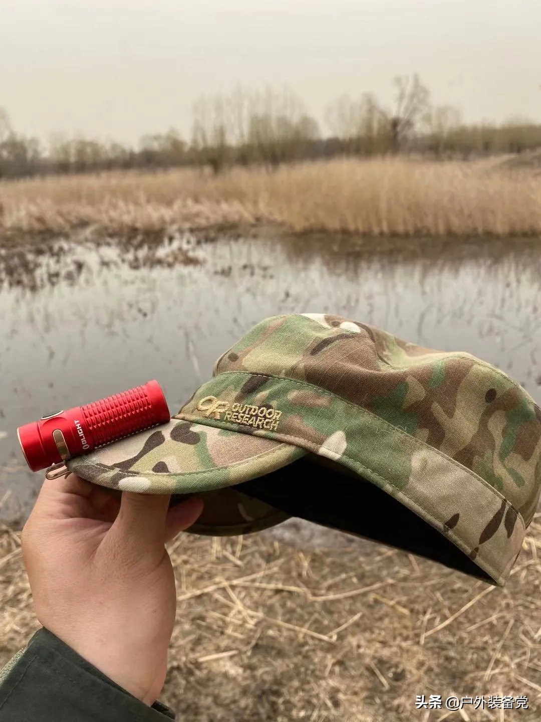 渐进式创新！无线充电手电OlightBaton3