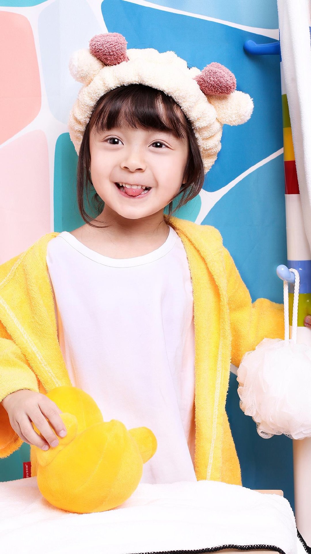 最火可爱萌娃壁纸男孩,萌娃可爱女孩手机壁纸