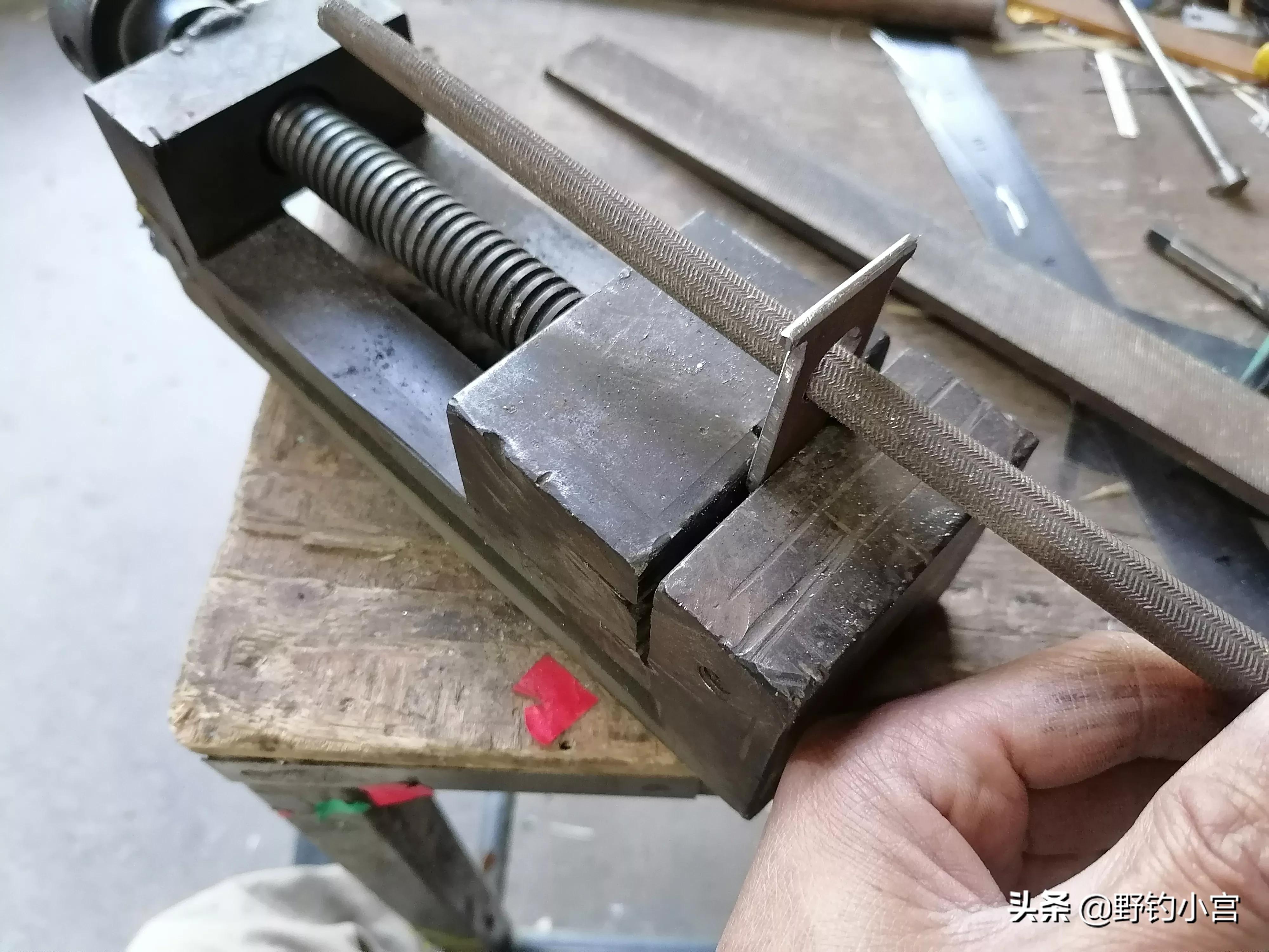 钓友自己设计的钓箱,别人自己制作钓鱼钓箱