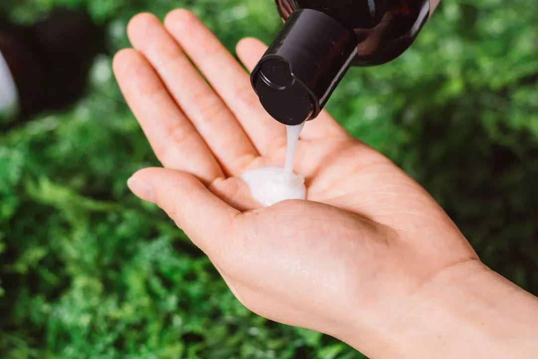 去头屑去螨虫哪个洗发水最有效,去头屑去螨虫用哪个洗发水最有效