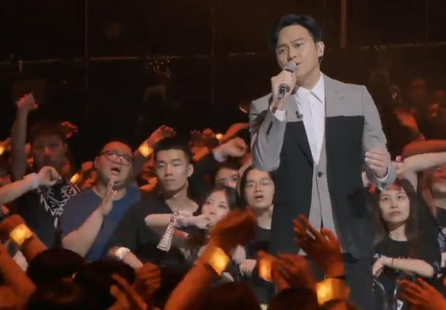 张智霖袁咏仪披荆斩棘现场被批,49岁张智霖袁咏仪近况