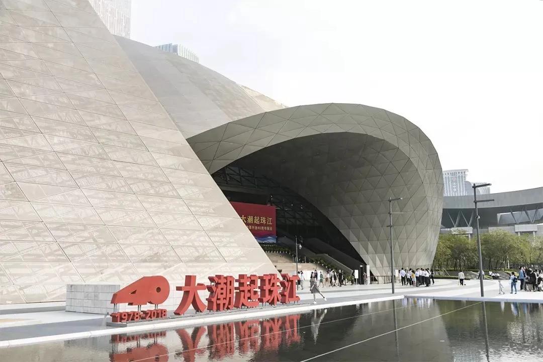 深圳免费十大打卡景点攻略,深圳凤凰城地铁站网红打卡