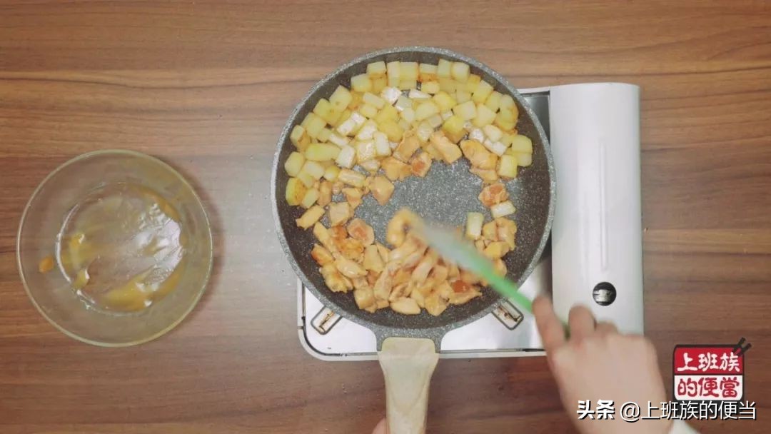 土豆简单易做又好吃的方法,土豆的第n种做法你学会了吗