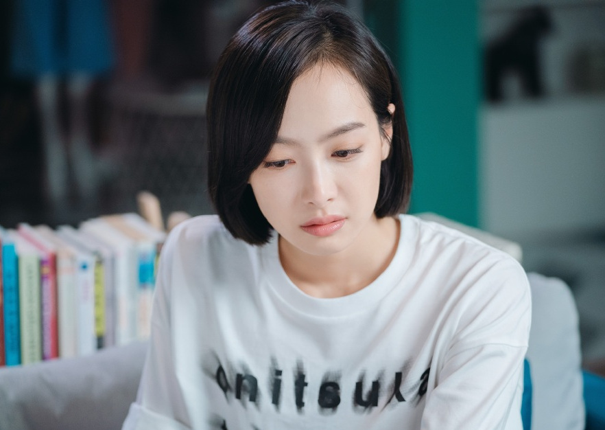 如何保养脸更好看,显老的脸如何显年轻