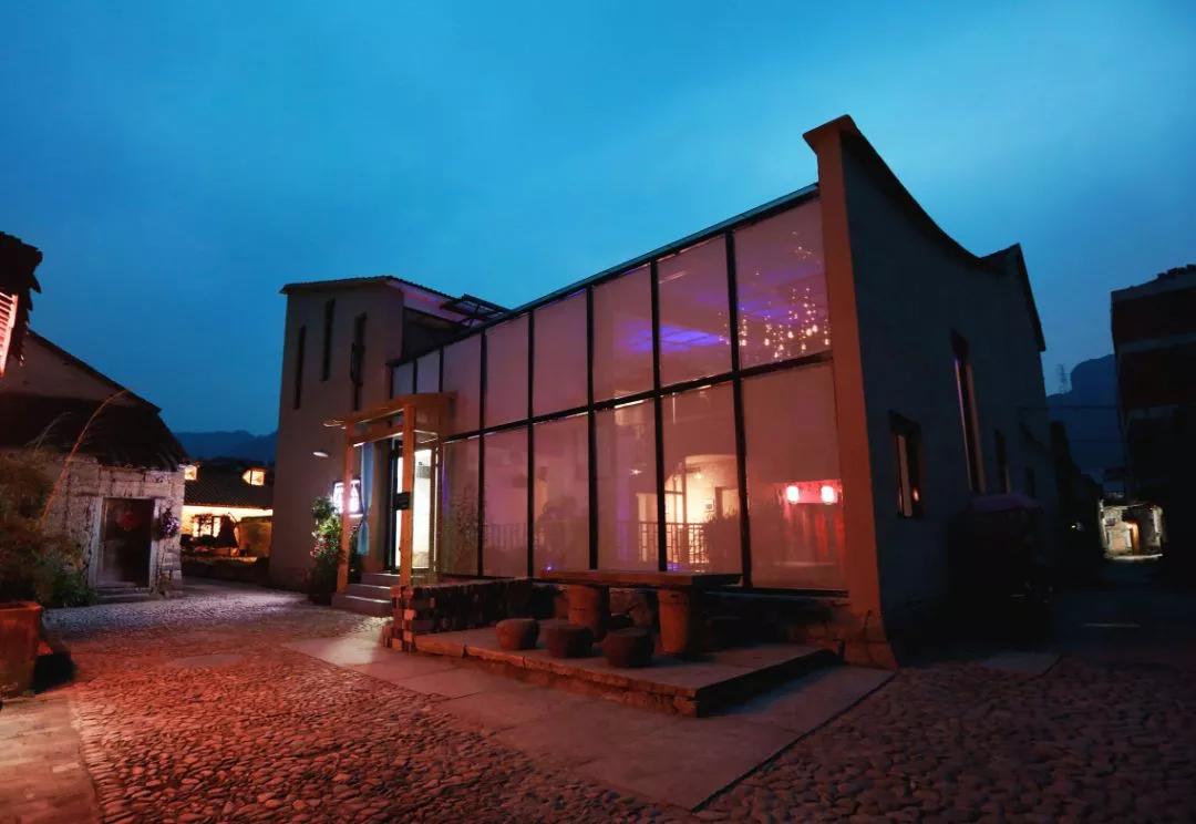 閲戝崕鍙ゆ潙鍙ら晣姘戝,閲戝崕鍙ゆ潙娓哥帺