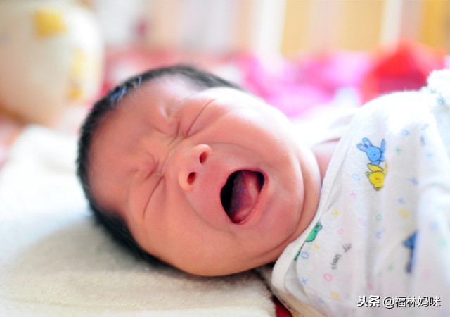 宝宝智商高婴儿时期会有3种表现,孩子智商高低看睡醒后