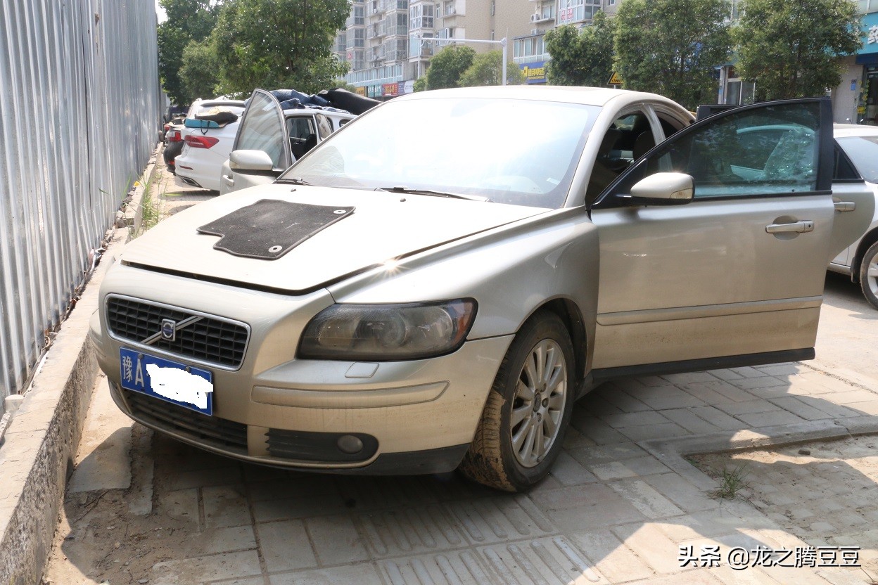 沃尔沃s90三座版绝版,沃尔沃s40经典老款