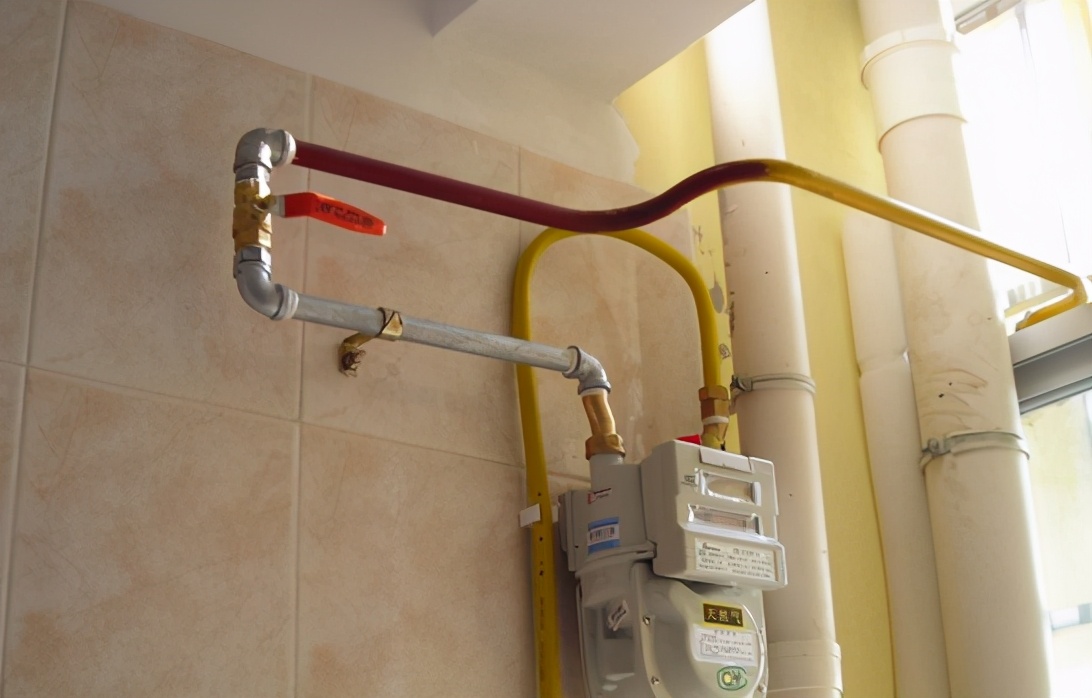 室内装修能挪动天然气管道吗,装修前天然气管道怎么布置