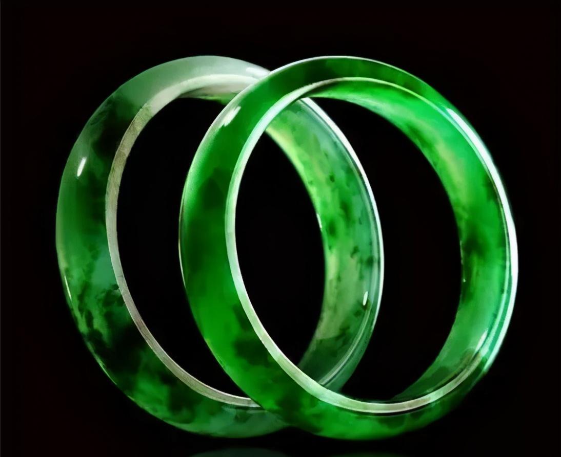 玛纳斯中华碧玉园里面有啥,稀世罕见绝品和田玉奇石欣赏