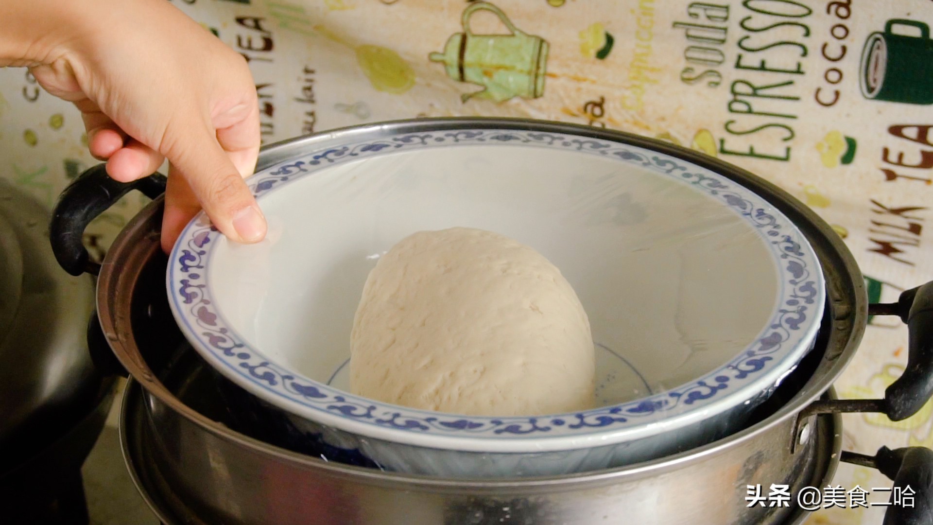 天气冷面粉如何发酵,天气冷面团发快的办法