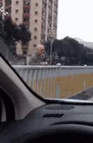 搞笑gif妹子的内心是崩溃的,搞笑gif妹子原来是个逗比