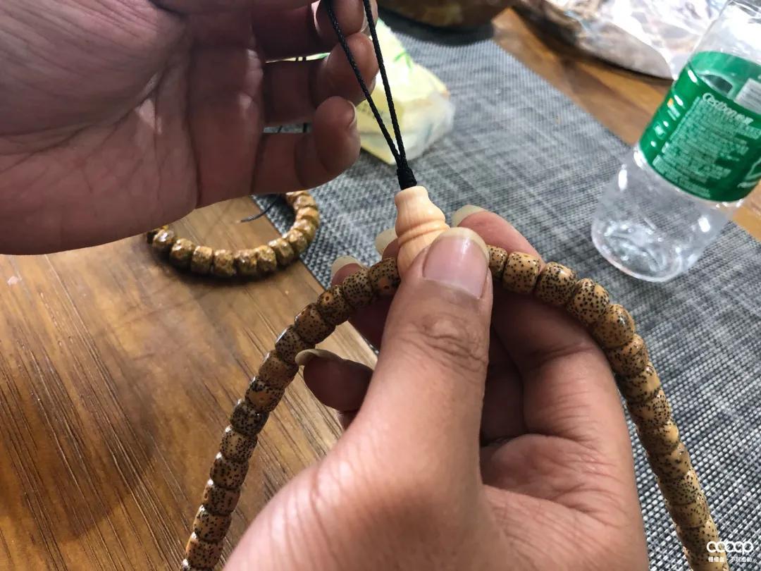 佛珠手串绳结怎么解,手串绳结太紧怎么解开