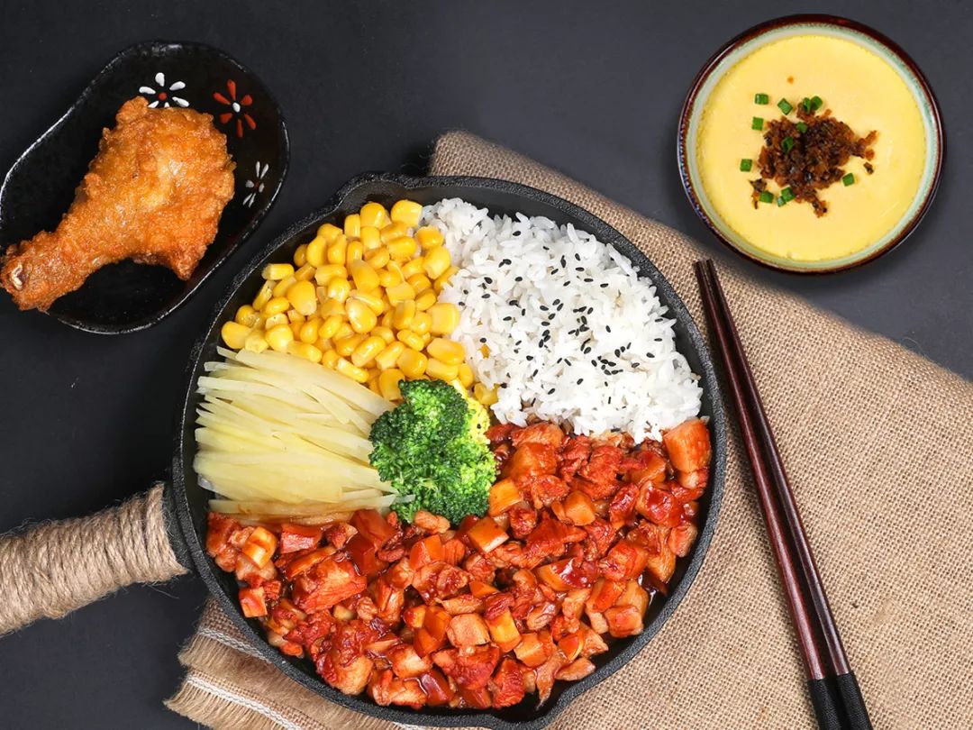 外婆菜卤肉饭能不能加盟,外婆卤肉饭加盟赚钱吗