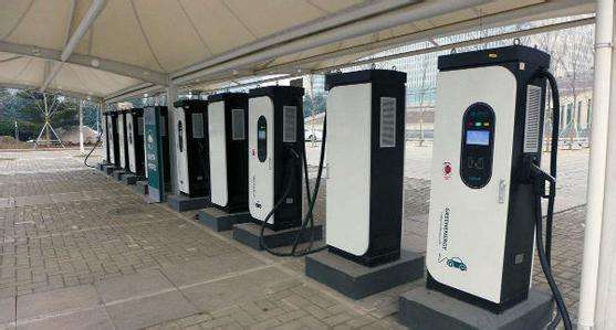 为啥那么多二手新能源要卖呢,还有人说新能源车不靠谱吗