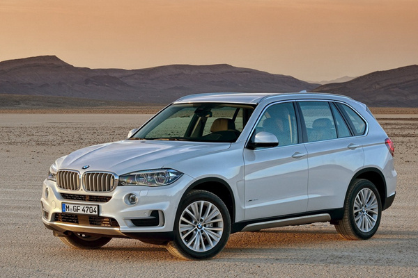 宝马x5深度评测进口f15,宝马x5m黑武士2021款内饰