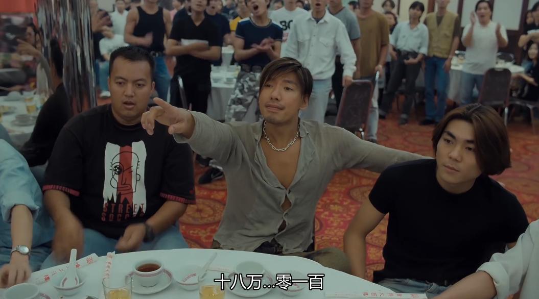 15部影视剧“名场面”，乌鸦掀桌，朱茵眨眼，她让人等了28年