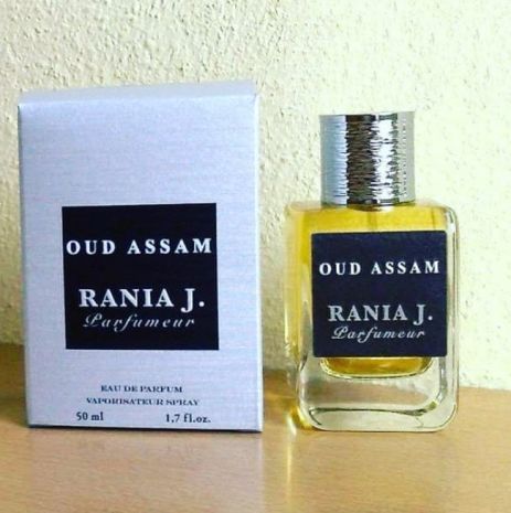 香水味道特别重,香水里有浓烈的味道