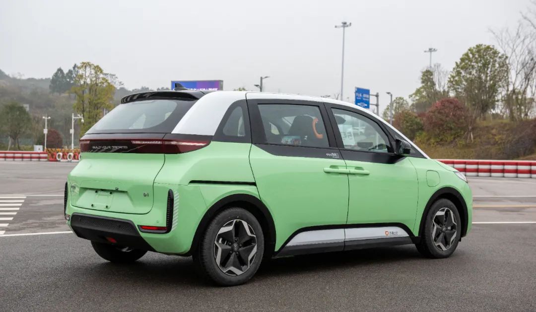 买车来跑滴滴划算还是租车划算呢,出行打滴滴划算还是自己买车划算