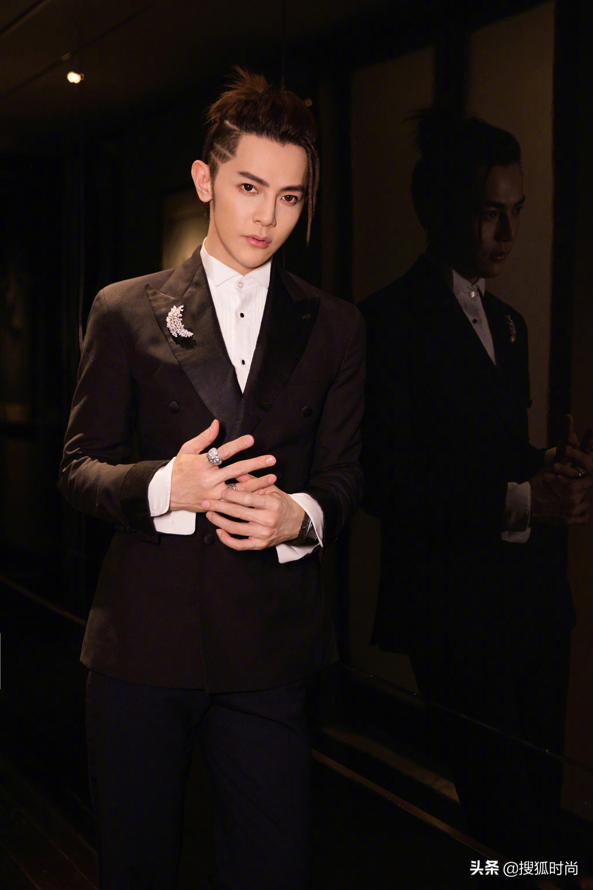 你距离真正的高质量男性或许只差这一“装”？互联网精英的穿搭课