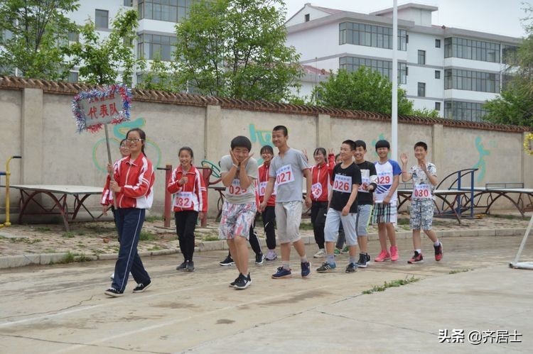 杩愬姩鍋ュ効鏄捐韩鎵嬫椂浠i獎瀛愮珵椋庢祦,杩愬姩鍋ュ効璧涘嚭椋庨噰璧涘嚭鎷兼悘
