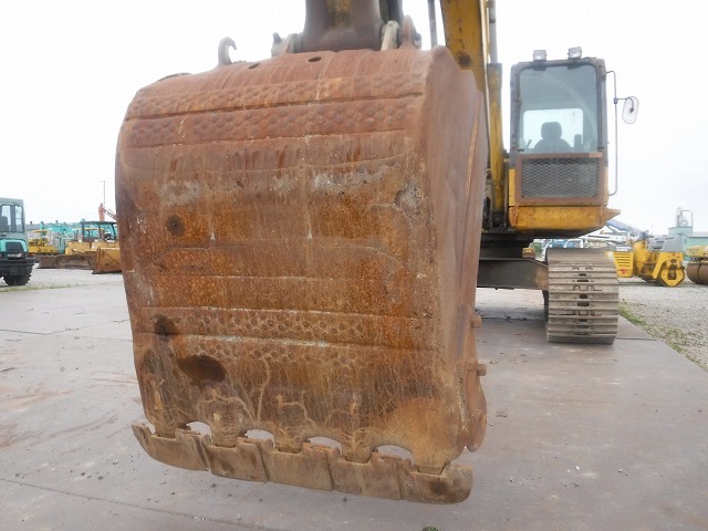 17年小松200挖掘机经典机型,小松pc200-6挖掘机