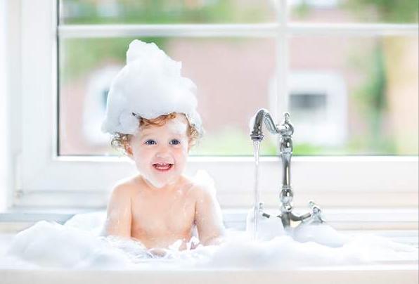 宝宝红屁屁处破皮护理,初生婴儿红屁屁怎么护理