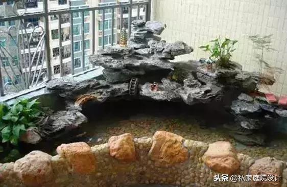 一米宽的阳台怎么设计鱼池假山,上海阳台流水假山鱼池景观设计