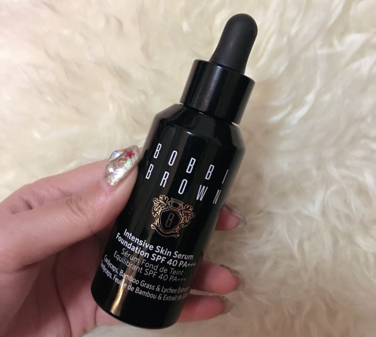 秋冬保湿贵妇粉底液,秋冬滋润持久粉底液