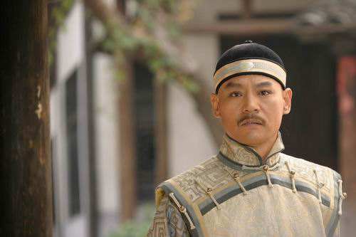 左宗棠拿下新疆与胡雪岩有关系吗,左宗棠为什么向英国借款