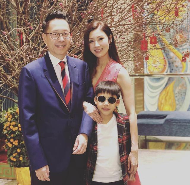 李嘉欣香港第一美人,李嘉欣和许晋亨真实婚姻状况