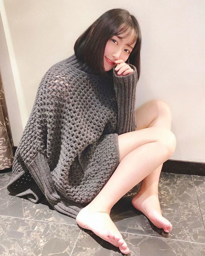 川濑萌，中日混血美女，获得2021年度日本赛车女王大奖